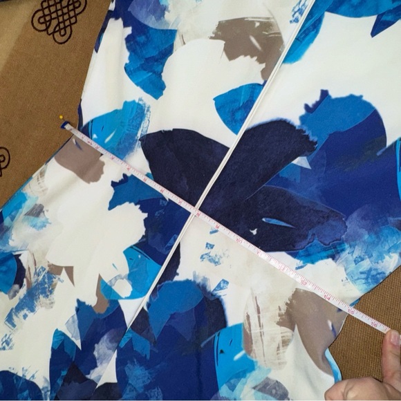 Belle Badgley Mischka Blue Abstract Print Bell Short Sleeve Knee Length Dress - Picture 15 of 16